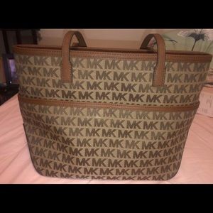 Michael Kors purse